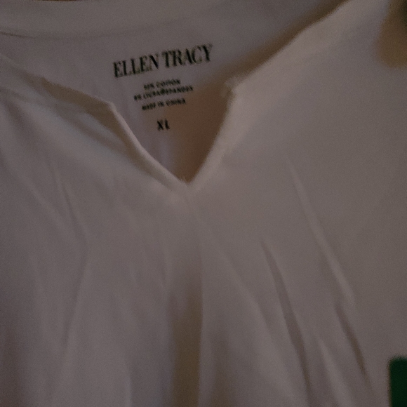 NWT Ellen Tracy women"s V-Neck Elbow Sleeve Top - Picture 6 of 8
